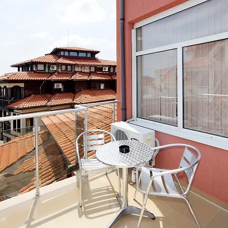 Red House 3* Nessebar