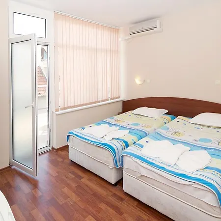 Red House Guest house *