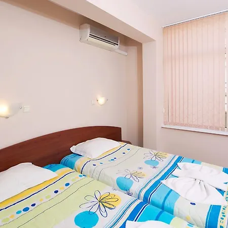 Guest house Red House Nesebar