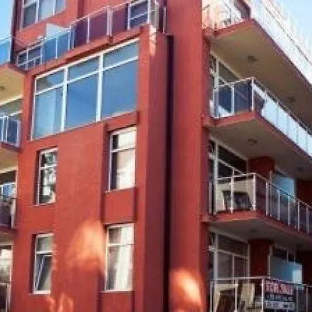 Guest house Red House *