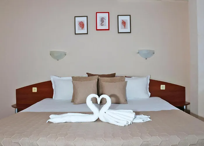 Red House 3* Nesebar