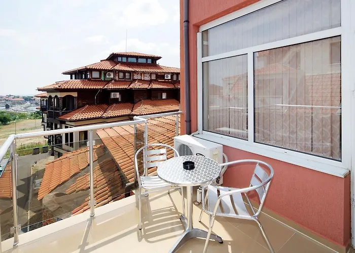 Red House 3* Nesebar